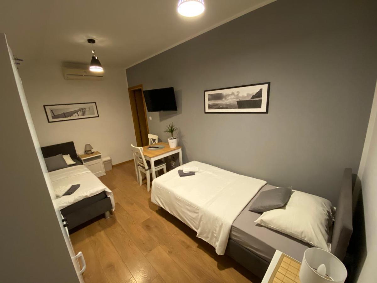 Guest House Lucija Buzin 外观 照片