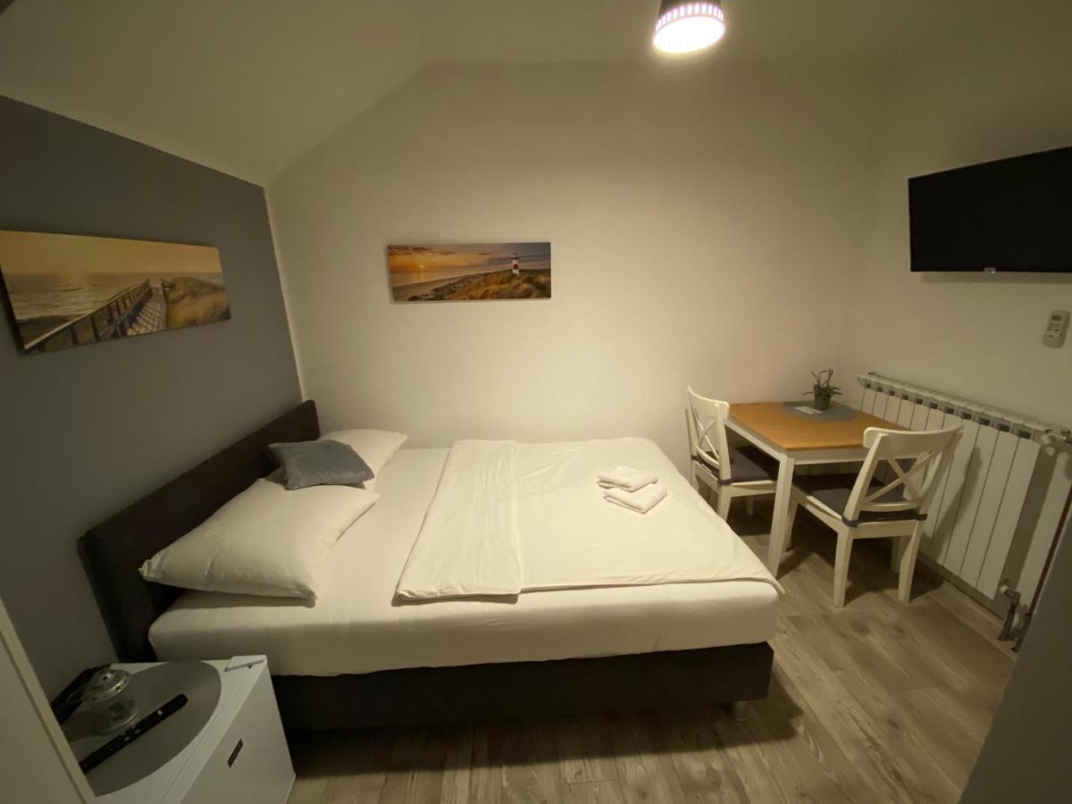 Guest House Lucija Buzin 外观 照片