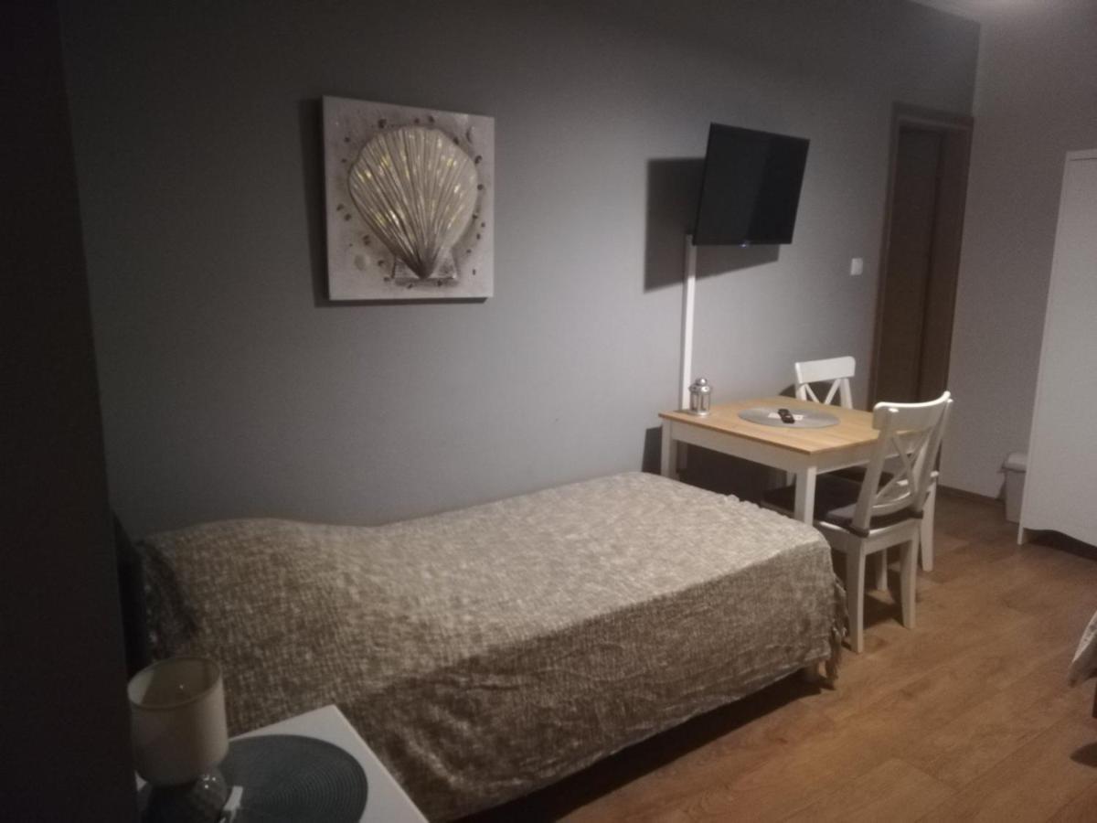 Guest House Lucija Buzin 外观 照片