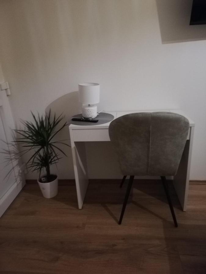 Guest House Lucija Buzin 外观 照片
