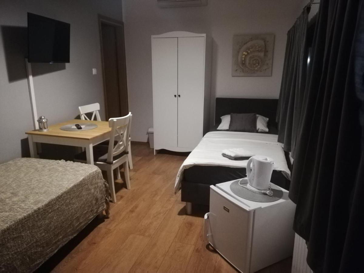 Guest House Lucija Buzin 外观 照片