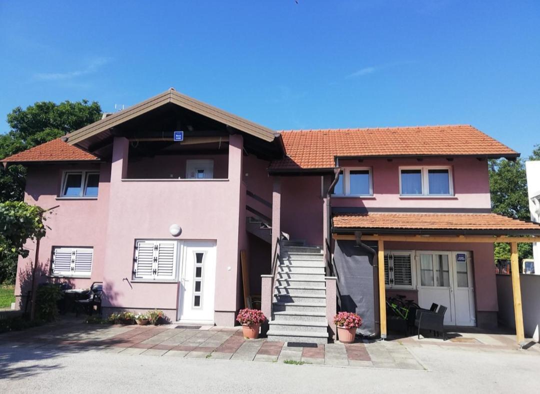 Guest House Lucija Buzin 外观 照片